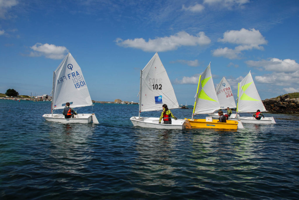 8 à 12 ans stages de voile initiation à perfectionnement